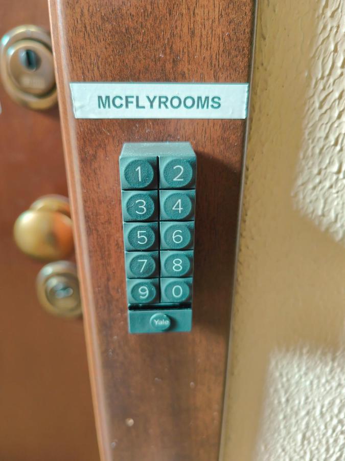 Mc Fly Rooms Malpensa Airport Gallarate Eksteriør bilde