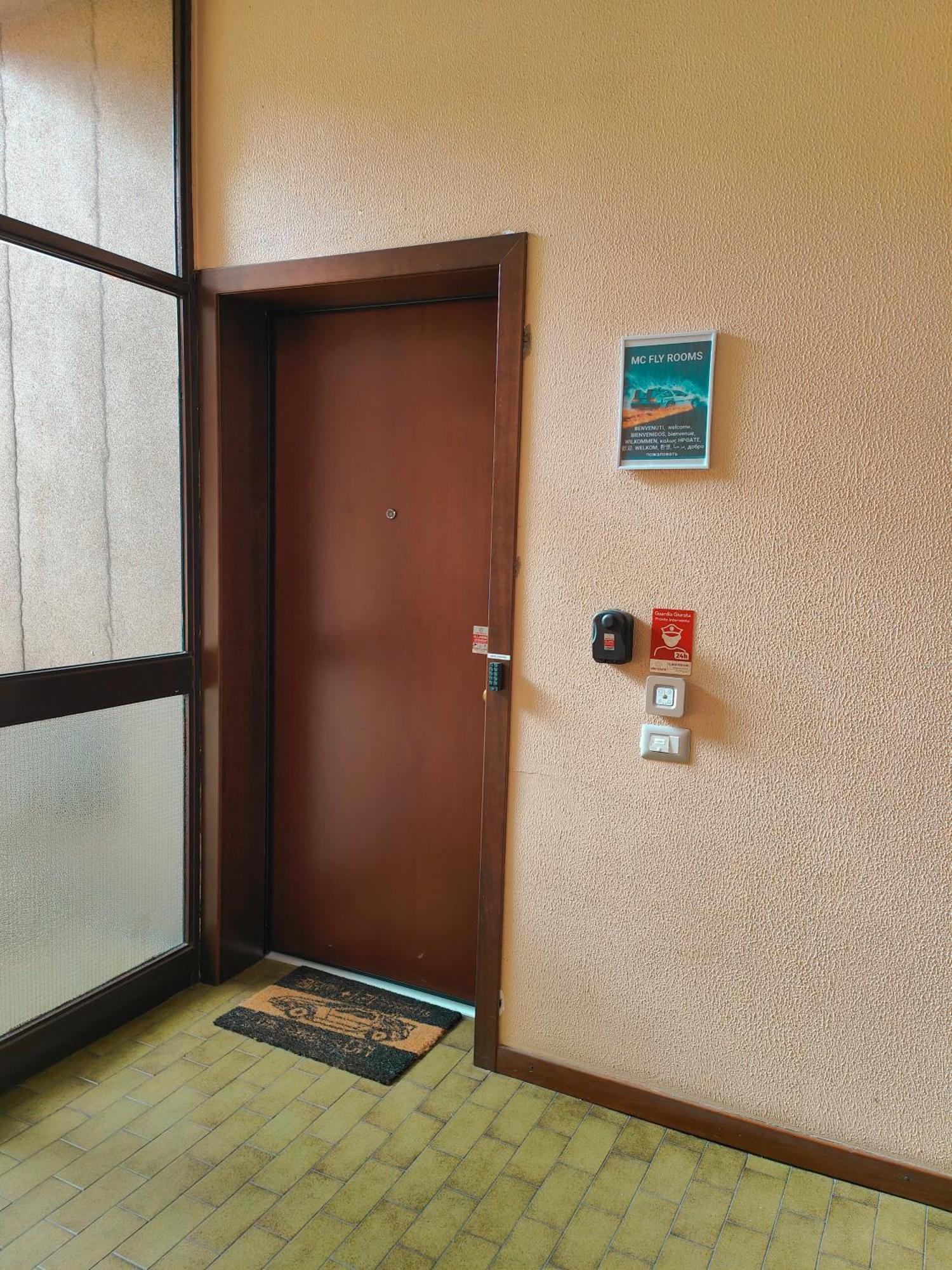 Mc Fly Rooms Malpensa Airport Gallarate Eksteriør bilde