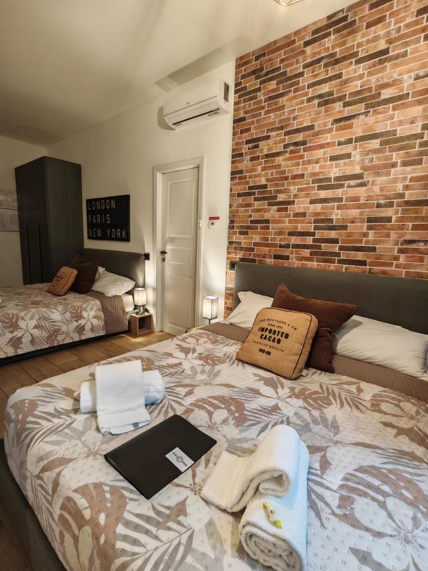 Mc Fly Rooms Malpensa Airport Gallarate Eksteriør bilde