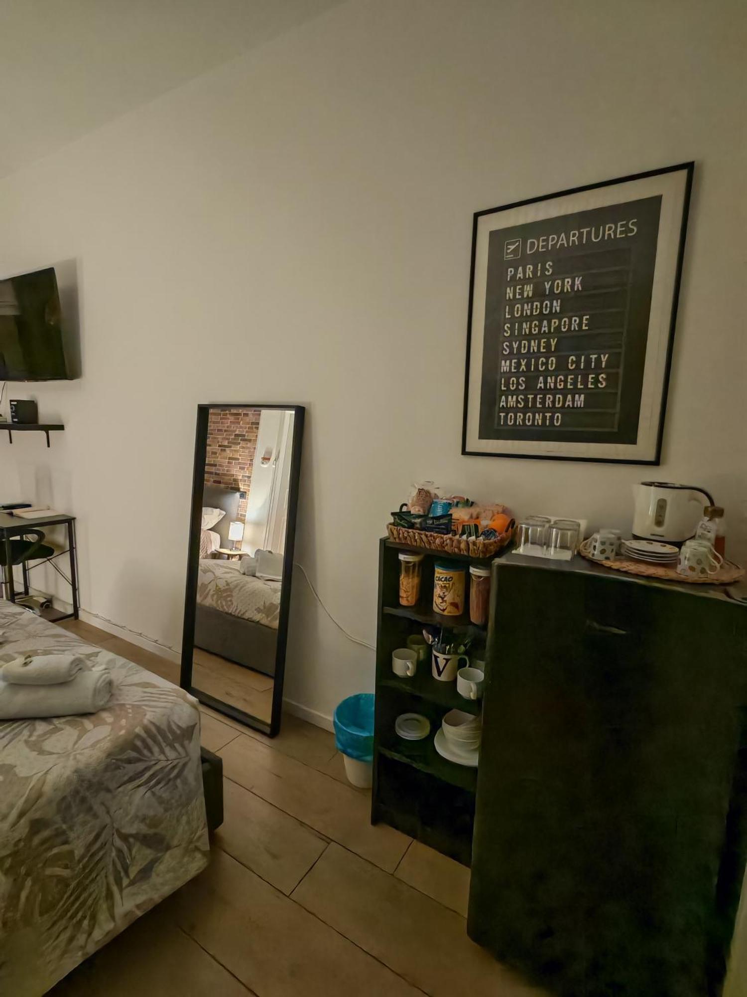Mc Fly Rooms Malpensa Airport Gallarate Eksteriør bilde